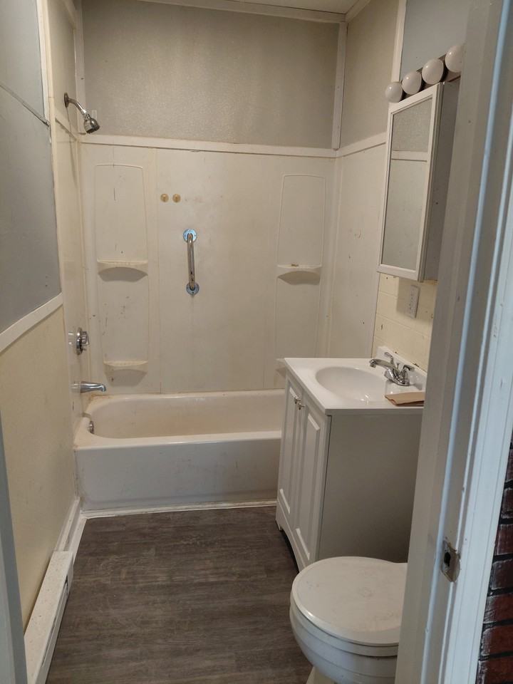 1328 Main St #2 - Photo 6 of 6