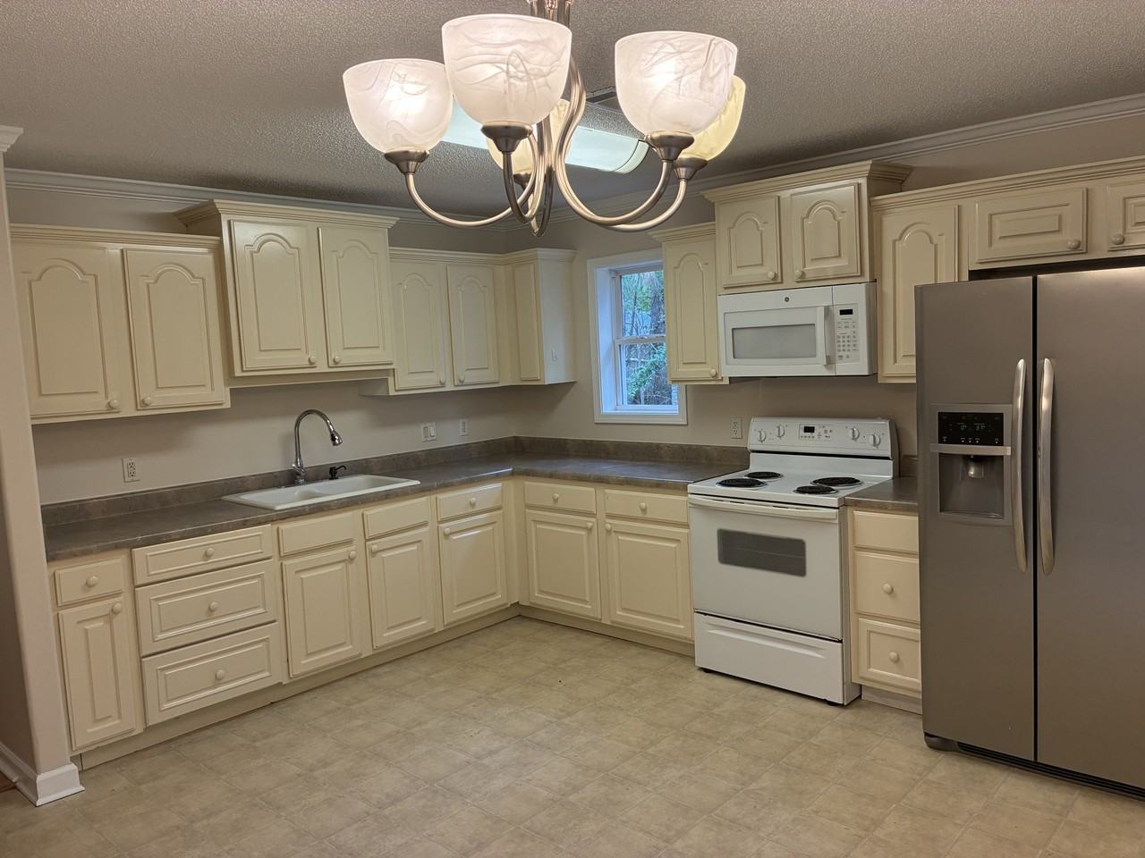 820 Deer Trail Ln #1 - Photo 6 of 17