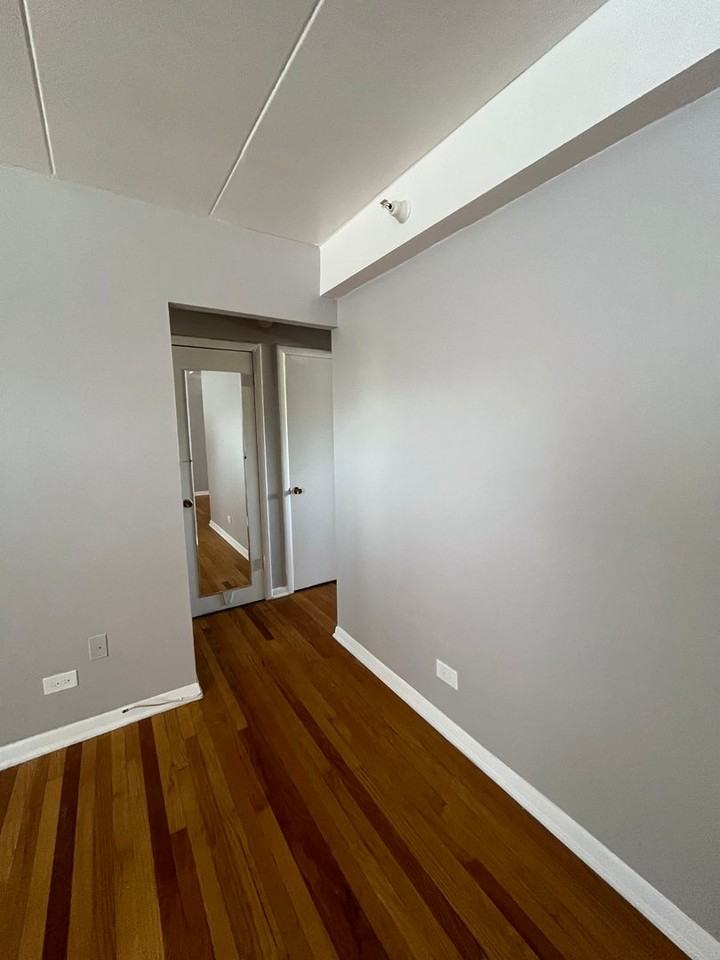 Salem Village Apartments LLC - Photo 4 of 17