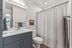 1425 E Santiam St - Photo 1 of 1