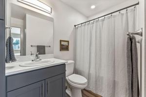 featured image of 1425 E Santiam St