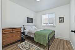 1425 E Santiam St - Photo 1 of 1