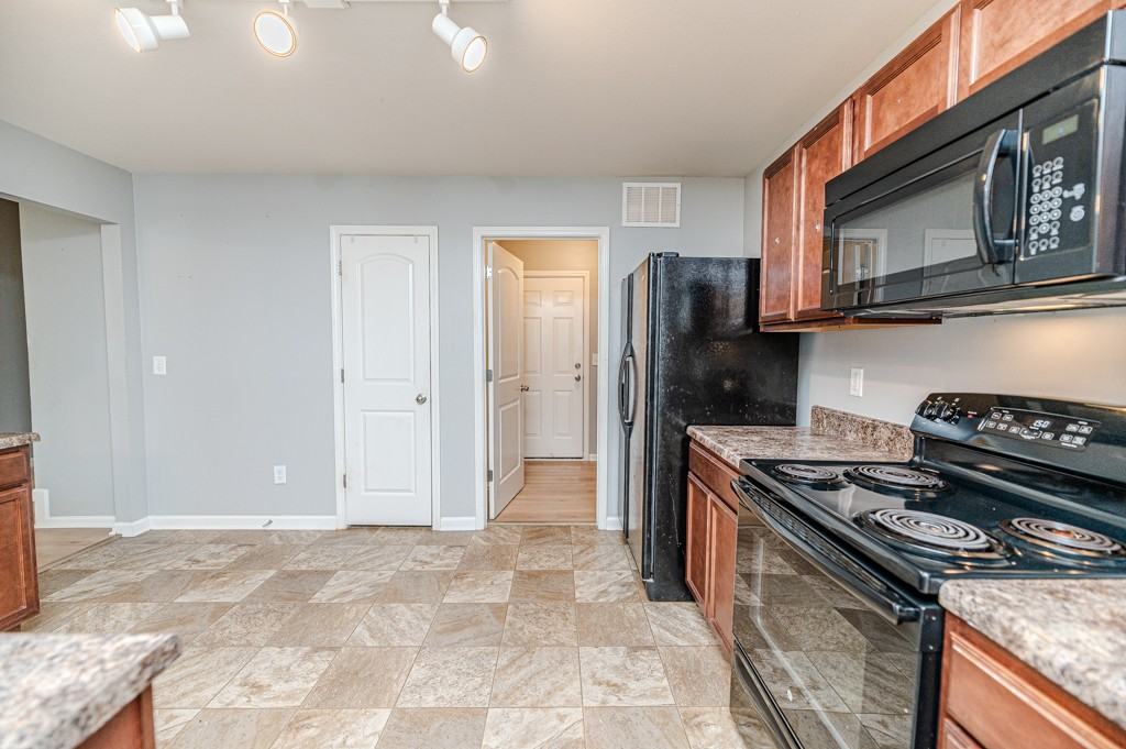 2441 Westgate Dr #1 - Photo 5 of 24