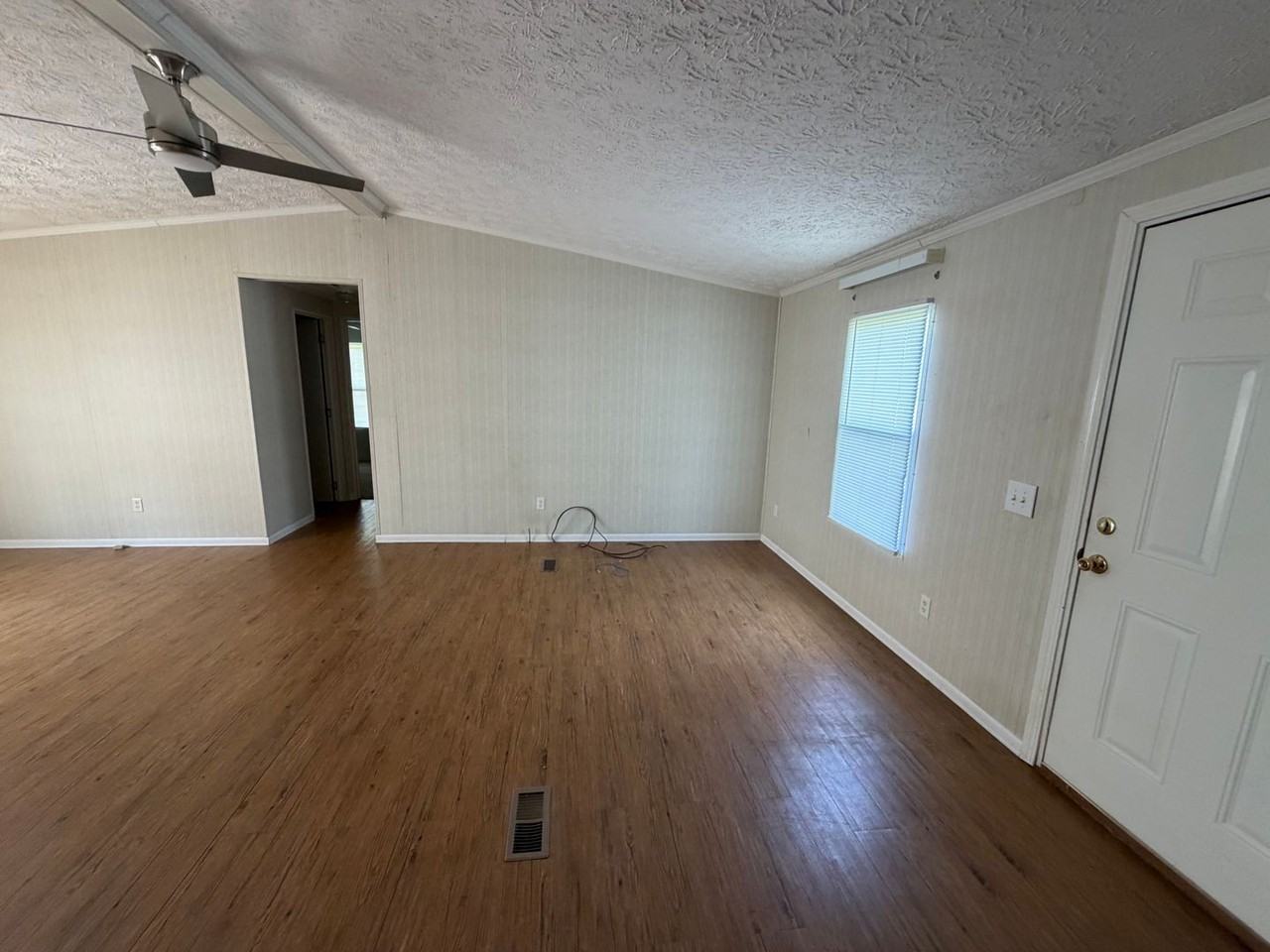 46 Oak Bend Dr - Photo 4 of 16