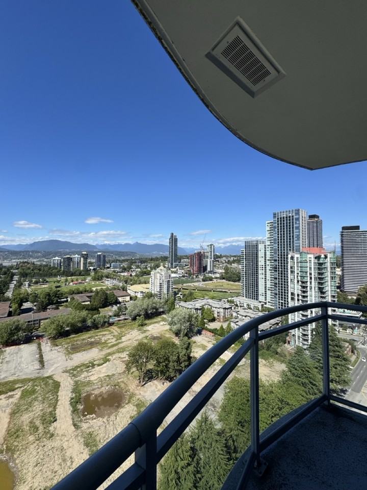 13318 104 Avenue - Photo 5 of 20