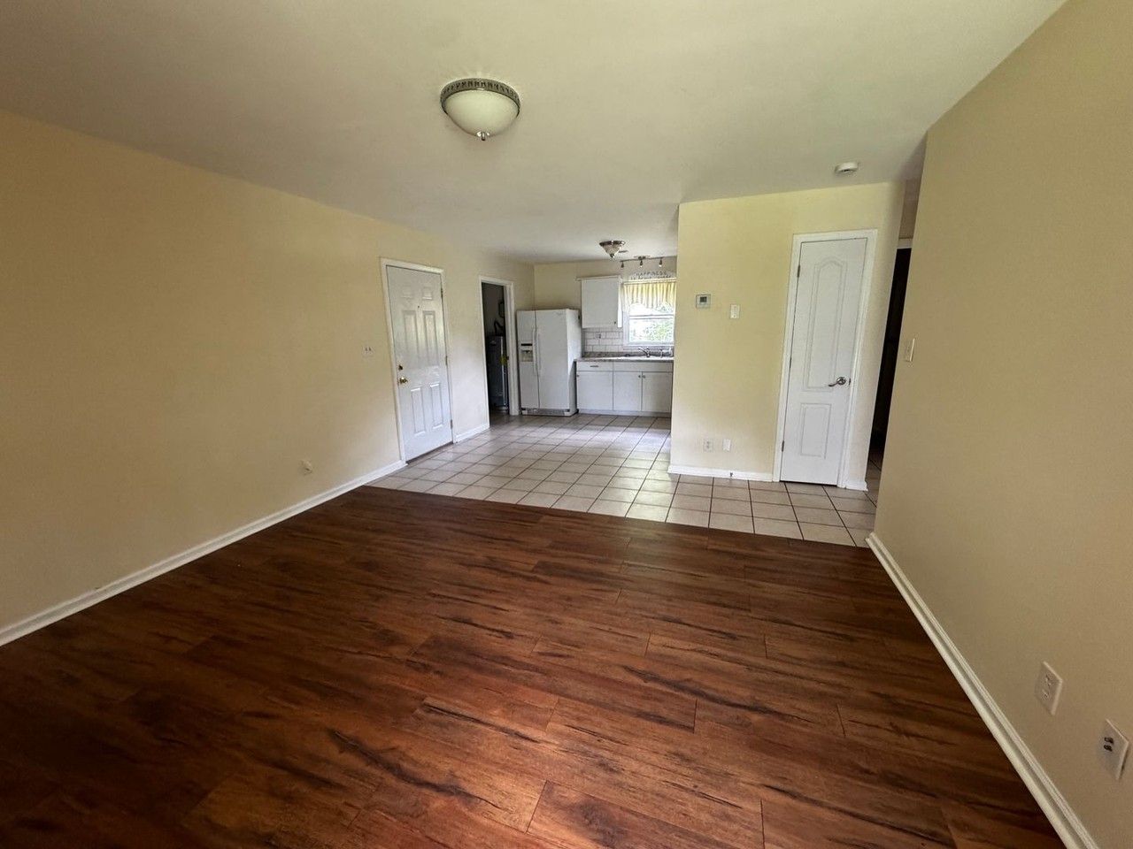 2115 Cameo Dr - Photo 3 of 20