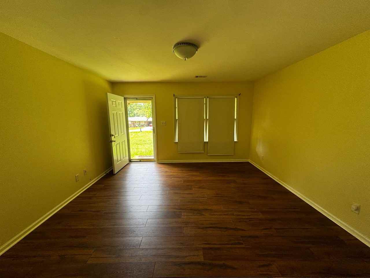 2115 Cameo Dr - Photo 6 of 20