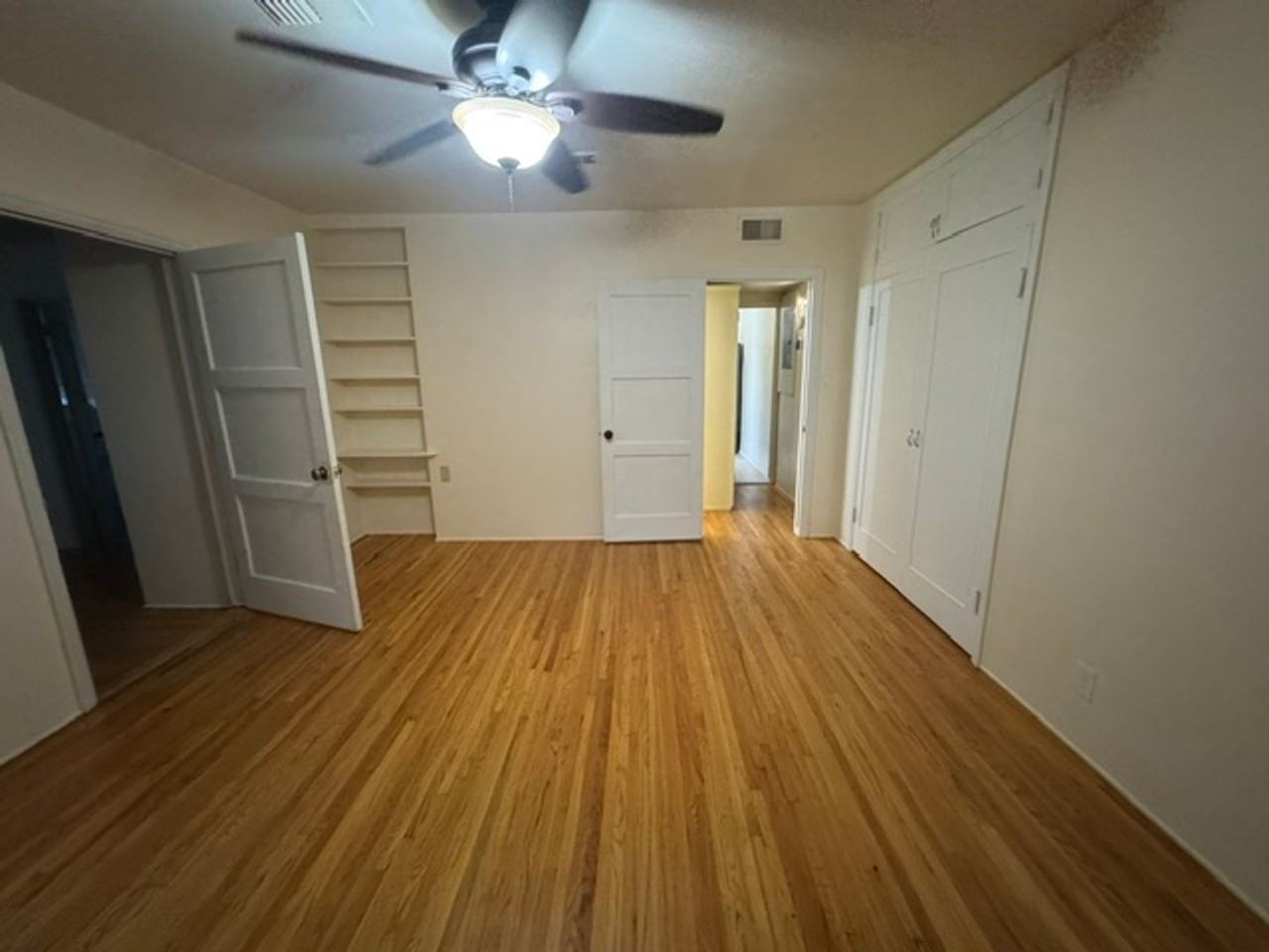 3030 Chester Ln - Photo 6 of 9