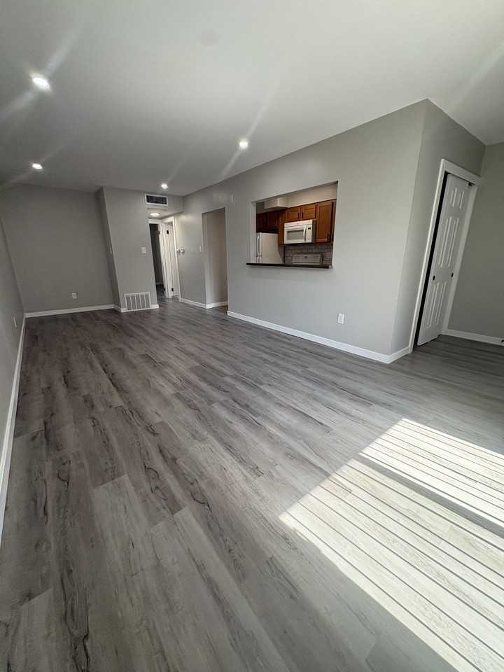 Provincial Ct #41 - Photo 3 of 14