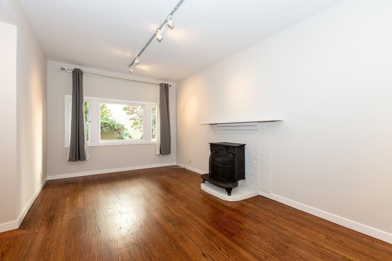 2140 Lyon St - Photo 7 of 32