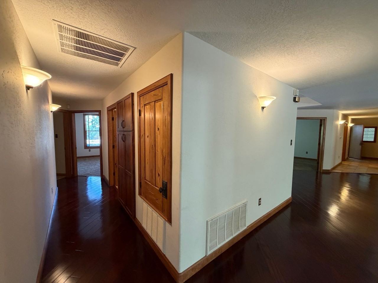 516 Sparrow Hawk Ct Se - Photo 5 of 49