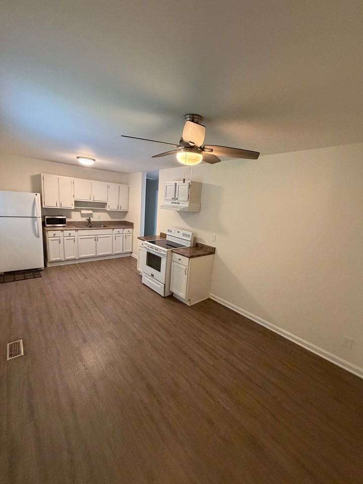 2607 Thornton Rd - Photo 3 of 10