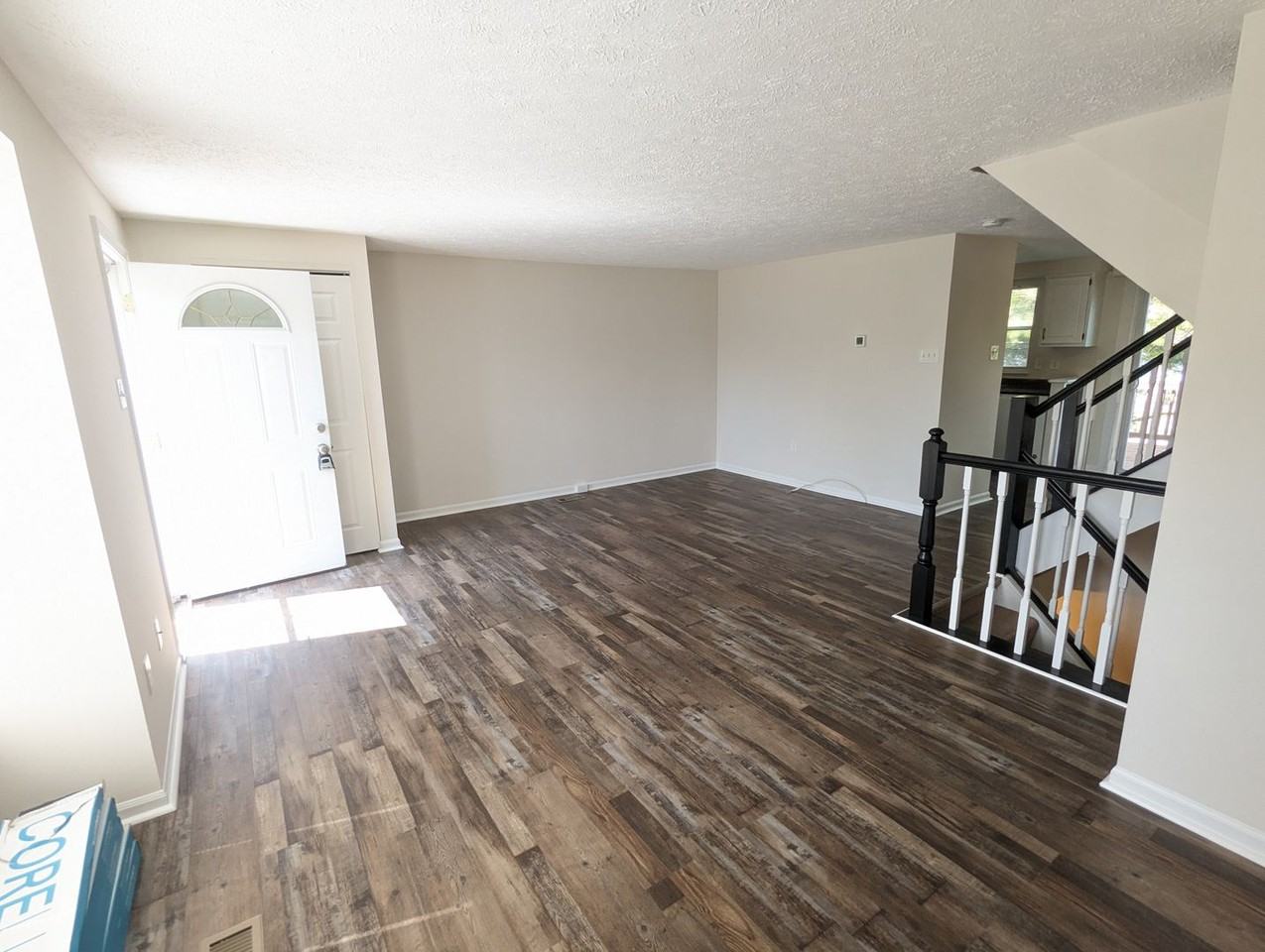 1390 David Ln - Photo 6 of 27