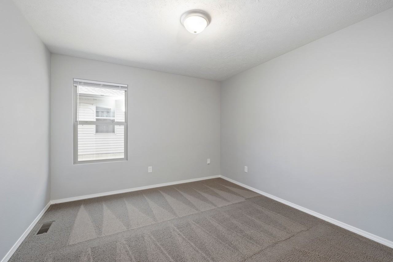 1357 S Normandy Ave - Photo 3 of 13