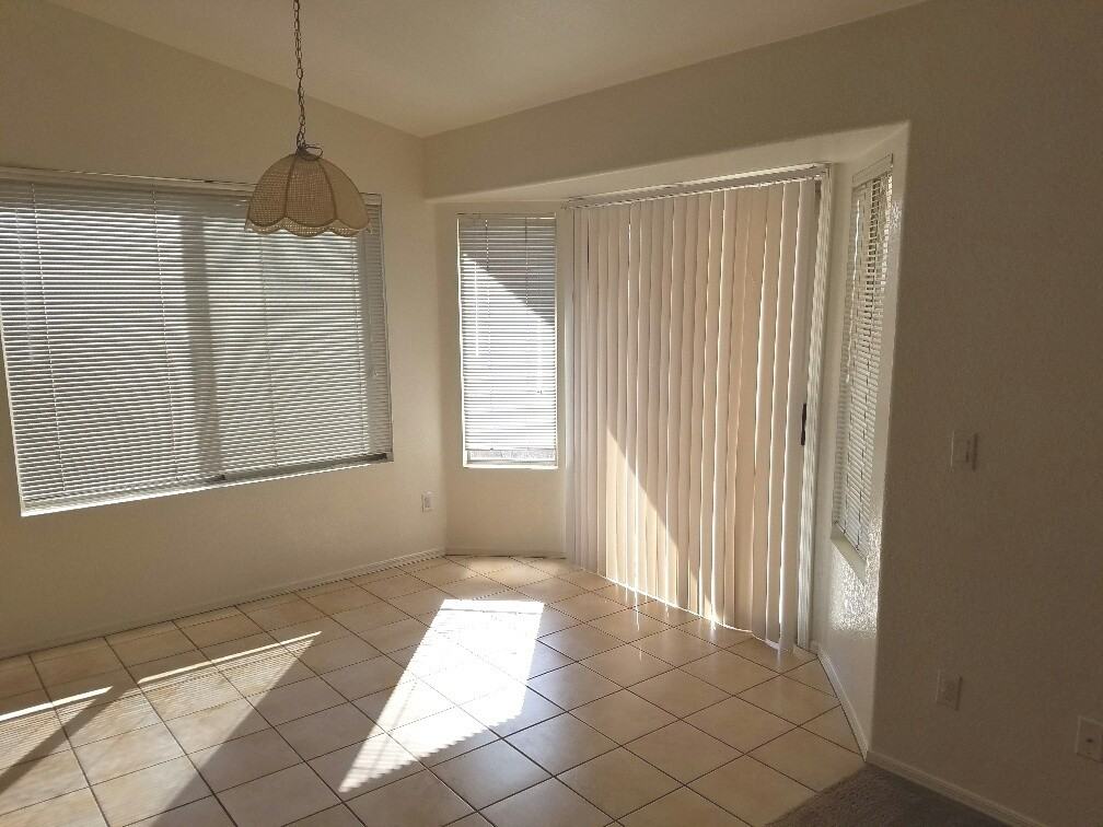 6411 W Libby St - Photo 5 of 13