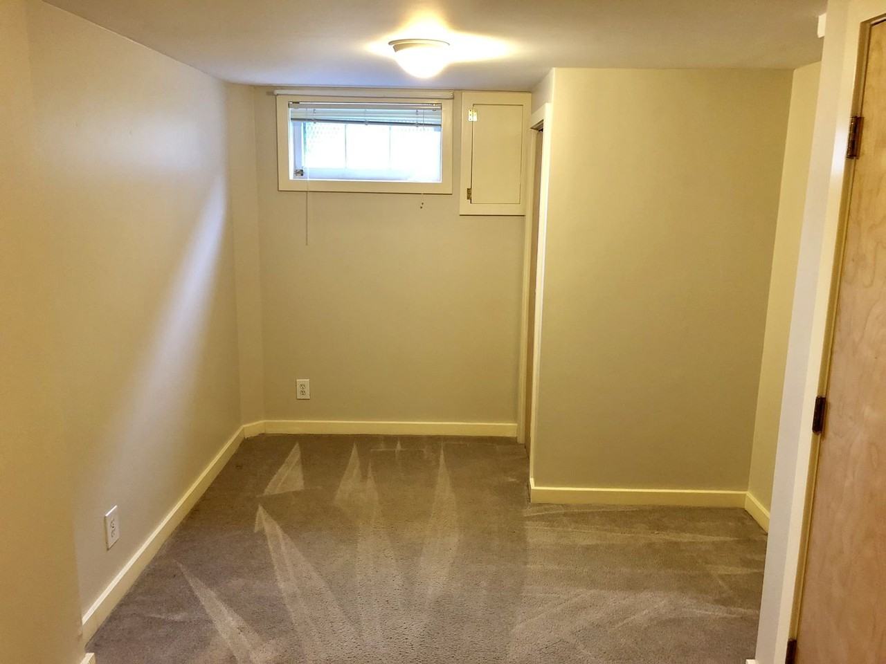 7024 Ne Oregon St #A - Photo 3 of 22