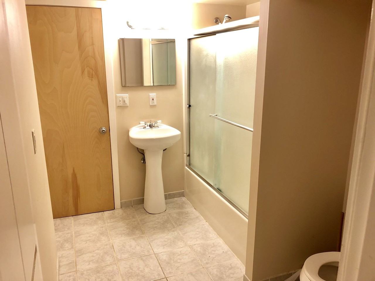 7024 Ne Oregon St #A - Photo 6 of 22