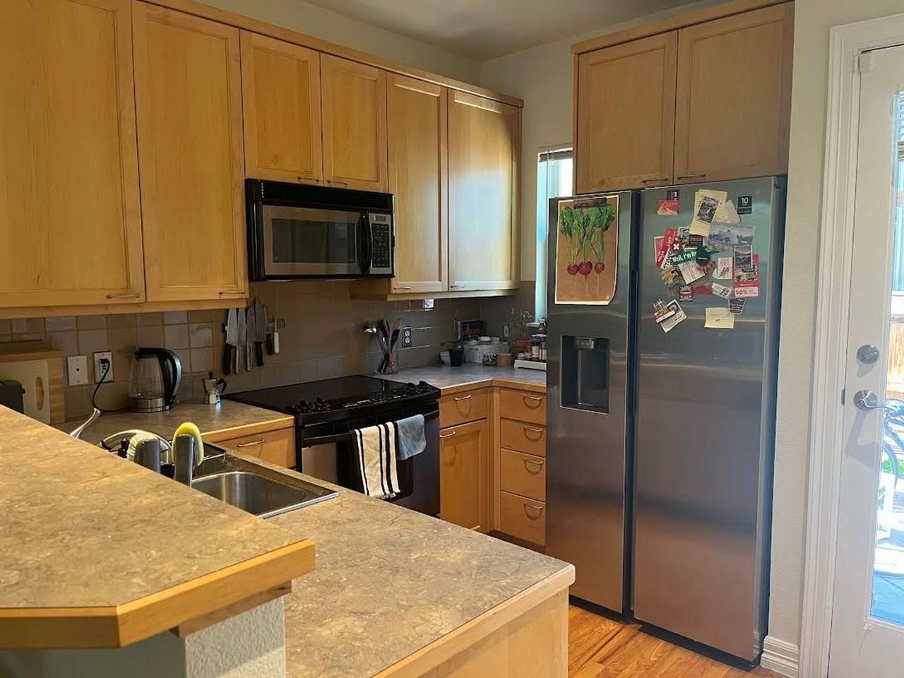 1805 23rd St - Photo 2 of 14