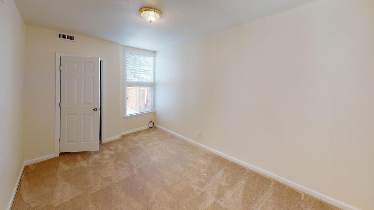 Spacious Outer Sunset home by Ocean Beach - Photo 6 of 18