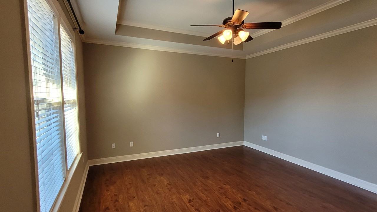 10587 Hill Pointe Ave - Photo 6 of 13