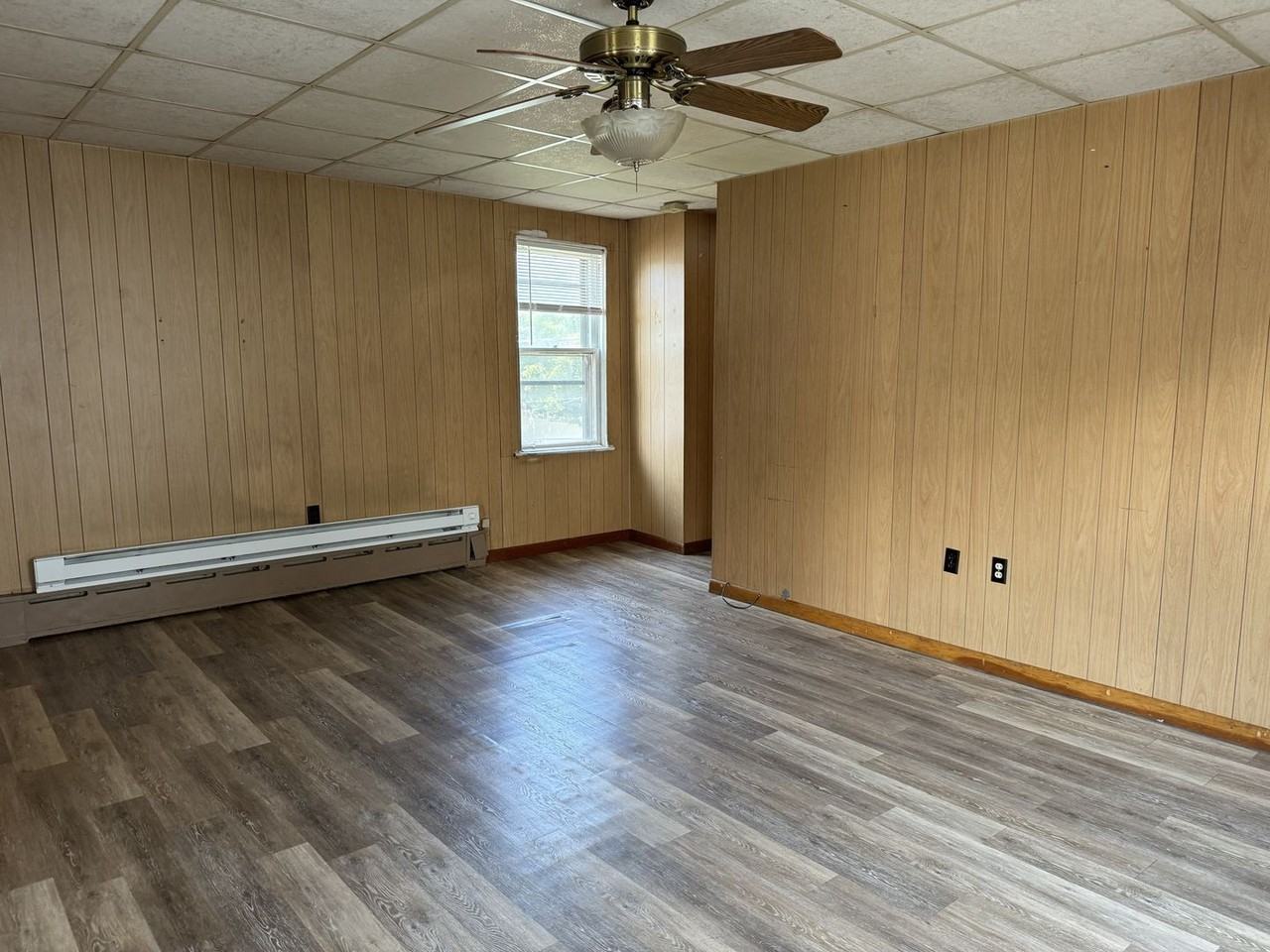 Ruddle St 115 E - FOR SALE - Photo 4 of 13