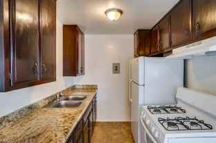 6113 8th Ave - Photo 1 of 1