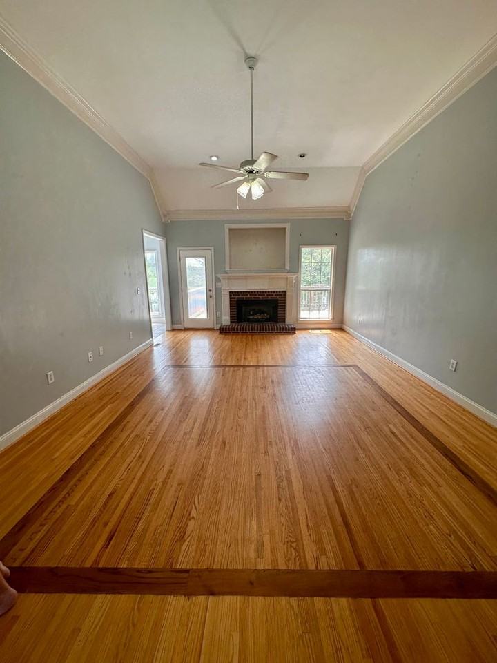 219 Grande View Pkwy - Photo 4 of 23