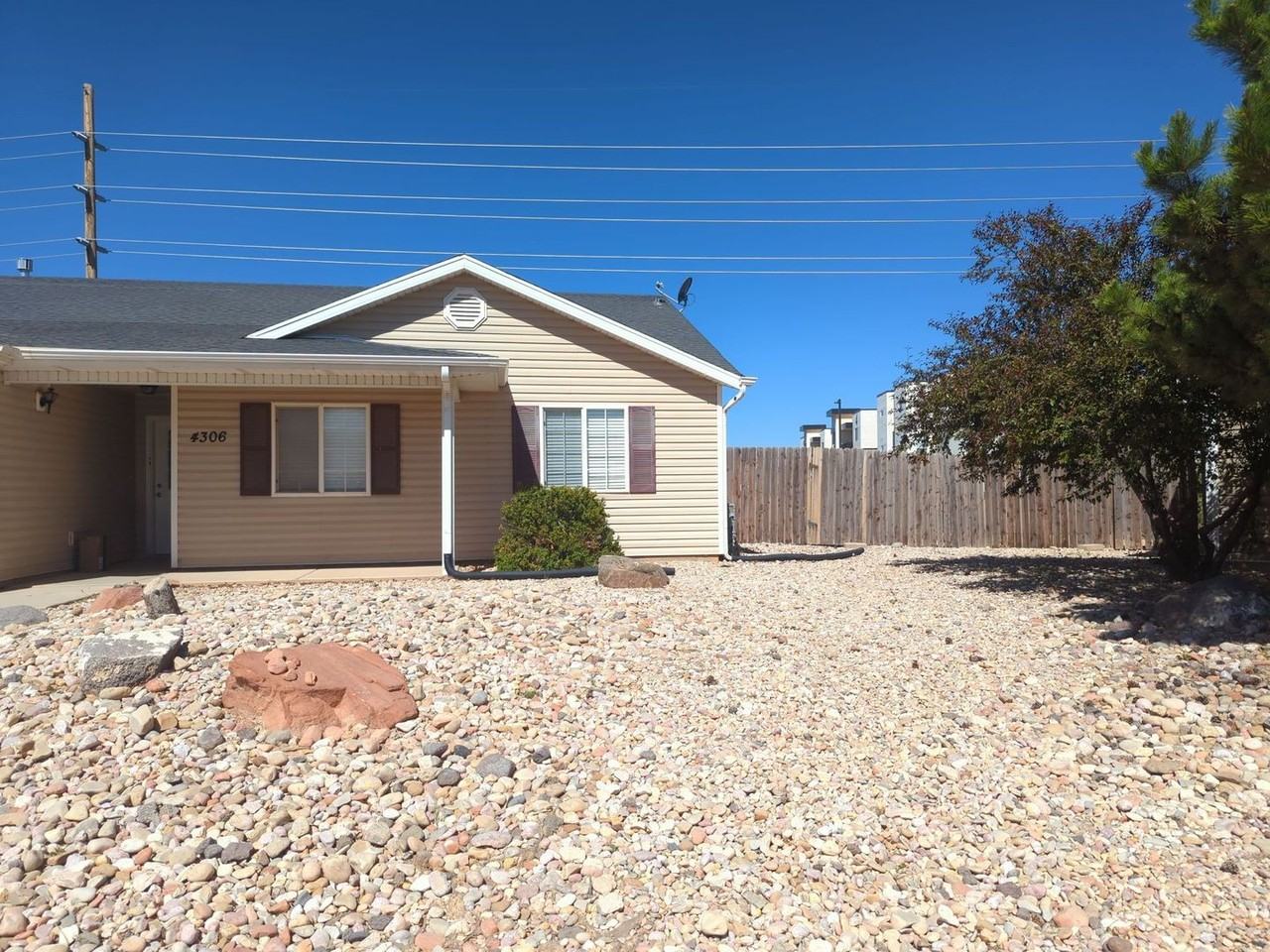 4306 W 300 N - Photo 4 of 6