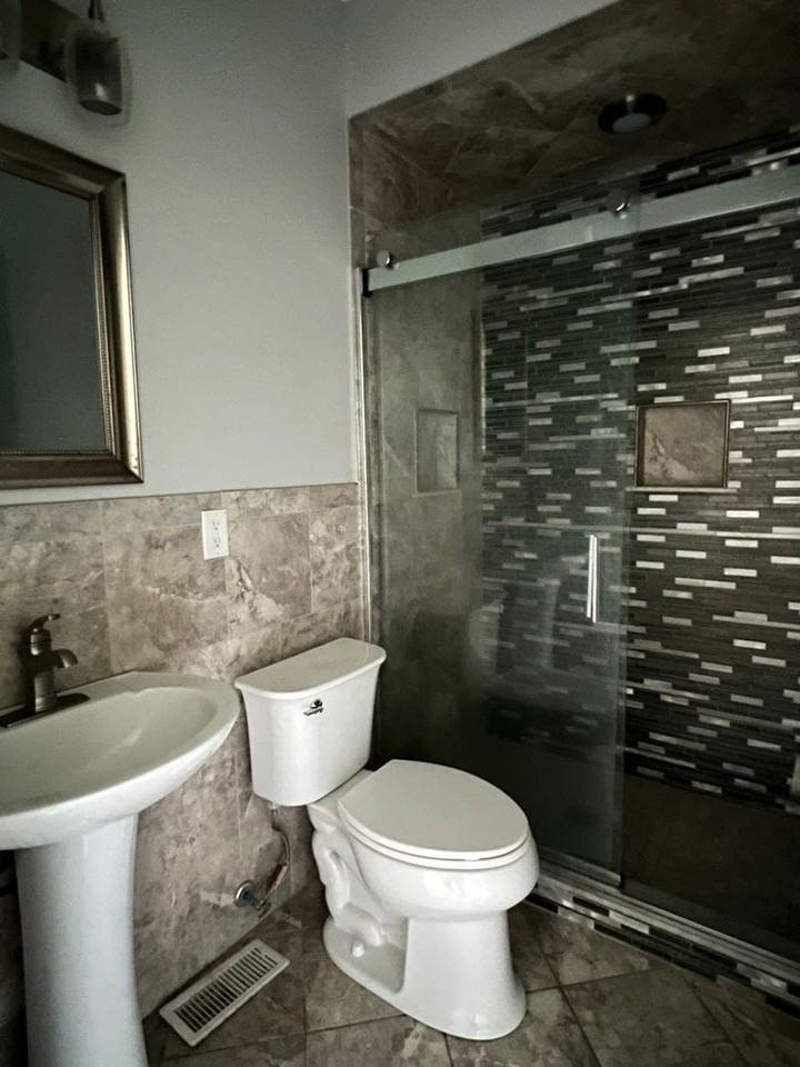 8940 Harmony Dr - Photo 3 of 15