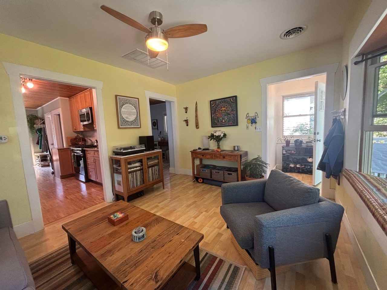 3521 S Ferdinand St - Photo 3 of 43