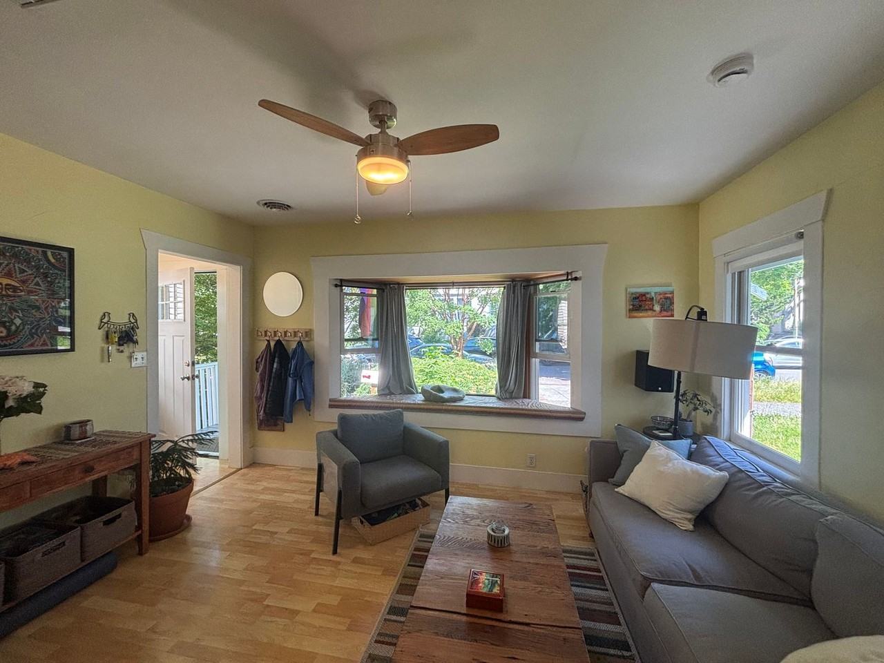 3521 S Ferdinand St - Photo 4 of 43