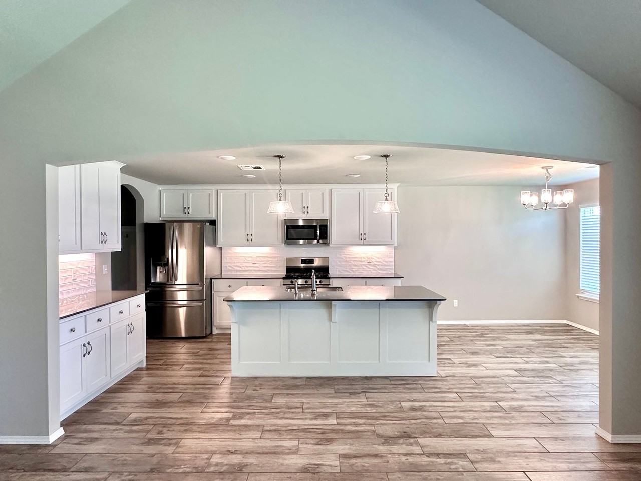 3706 S 13th Pl - Photo 6 of 22