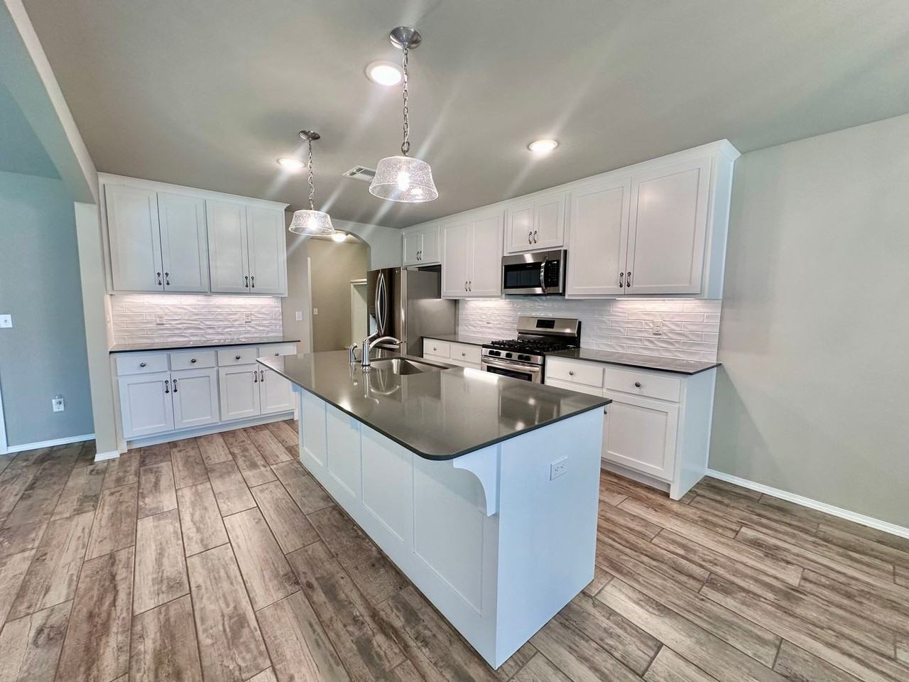 3706 S 13th Pl - Photo 7 of 22
