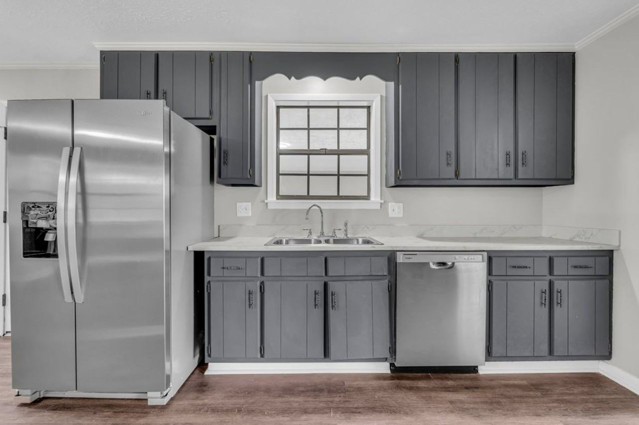 1315 Ruffwood Rd - Photo 4 of 26