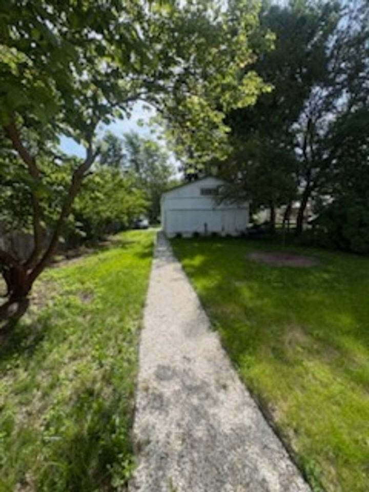 504 N 4th St - Photo 3 of 20