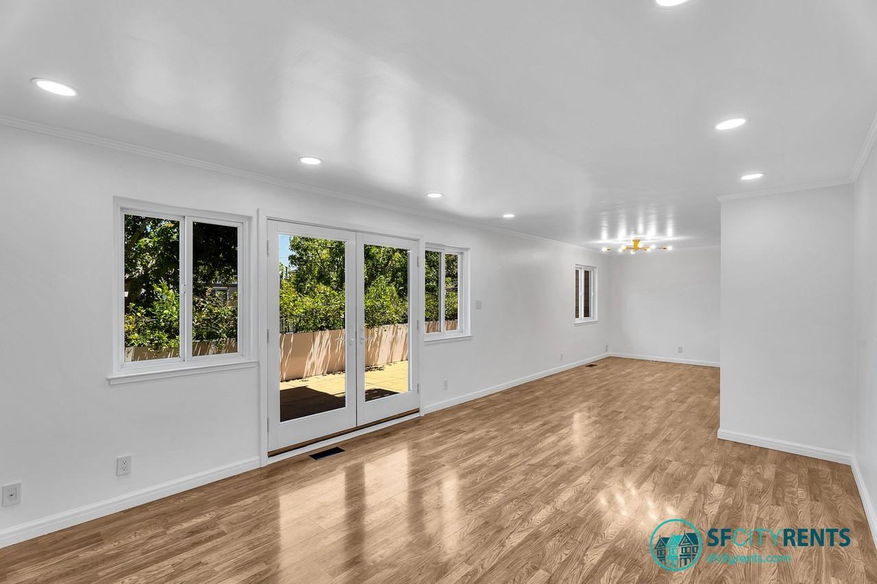 1043 Dolores St - Photo 3 of 27