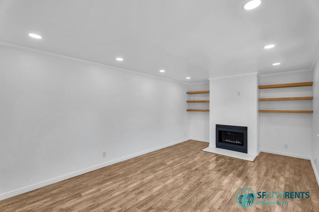 1043 Dolores St - Photo 4 of 27