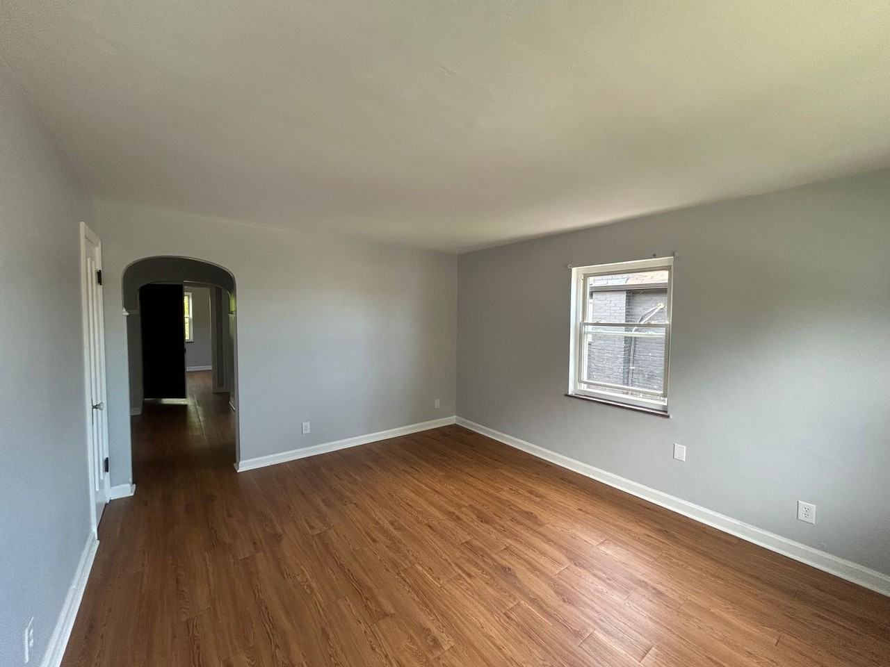 943 Tennessee Ave - Photo 3 of 9