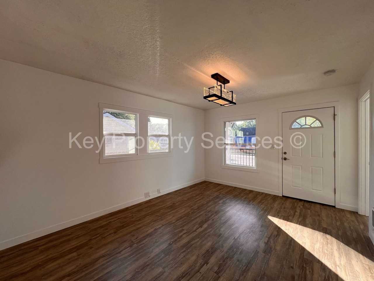 159 15th Ave - Photo 7 of 15