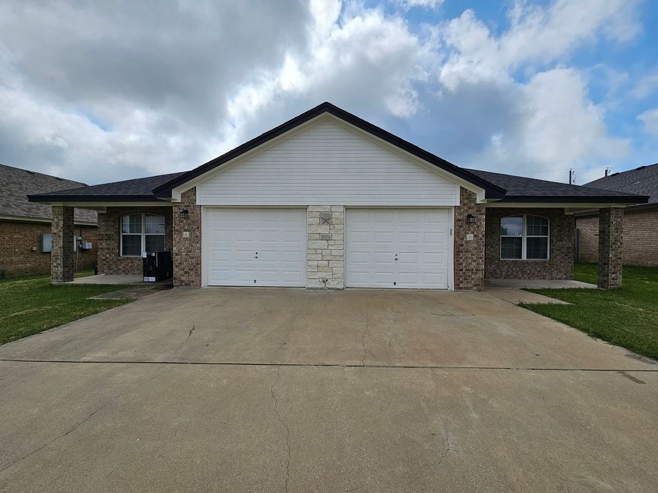 2604 Seabiscuit Dr