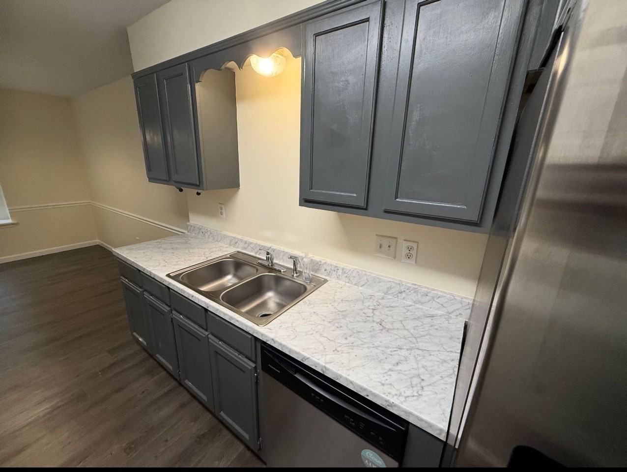 2254 Mangum Rd - Photo 4 of 18