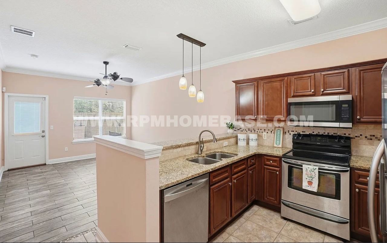 2176 Hadleigh Hills Ct - Photo 3 of 24