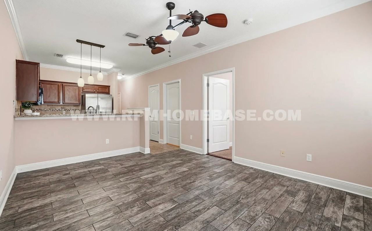 2176 Hadleigh Hills Ct - Photo 6 of 24