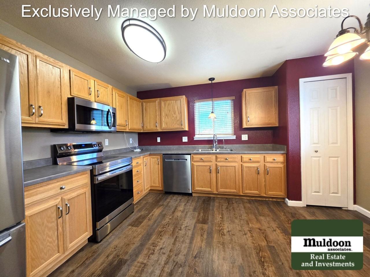 7599 Sailwind Dr - Photo 5 of 25