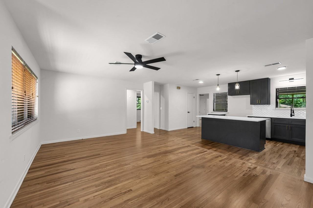 1414 S West Ave - Photo 3 of 30