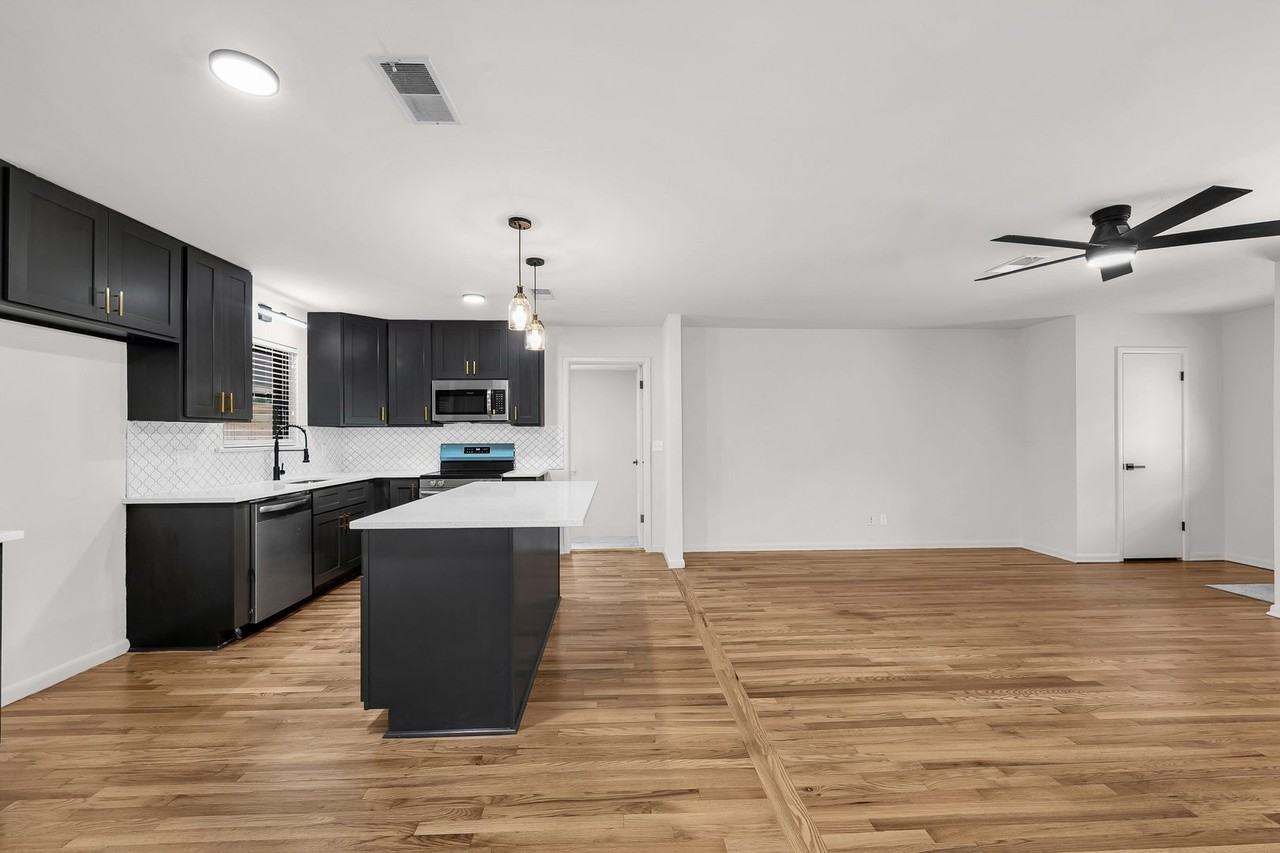 1414 S West Ave - Photo 5 of 30