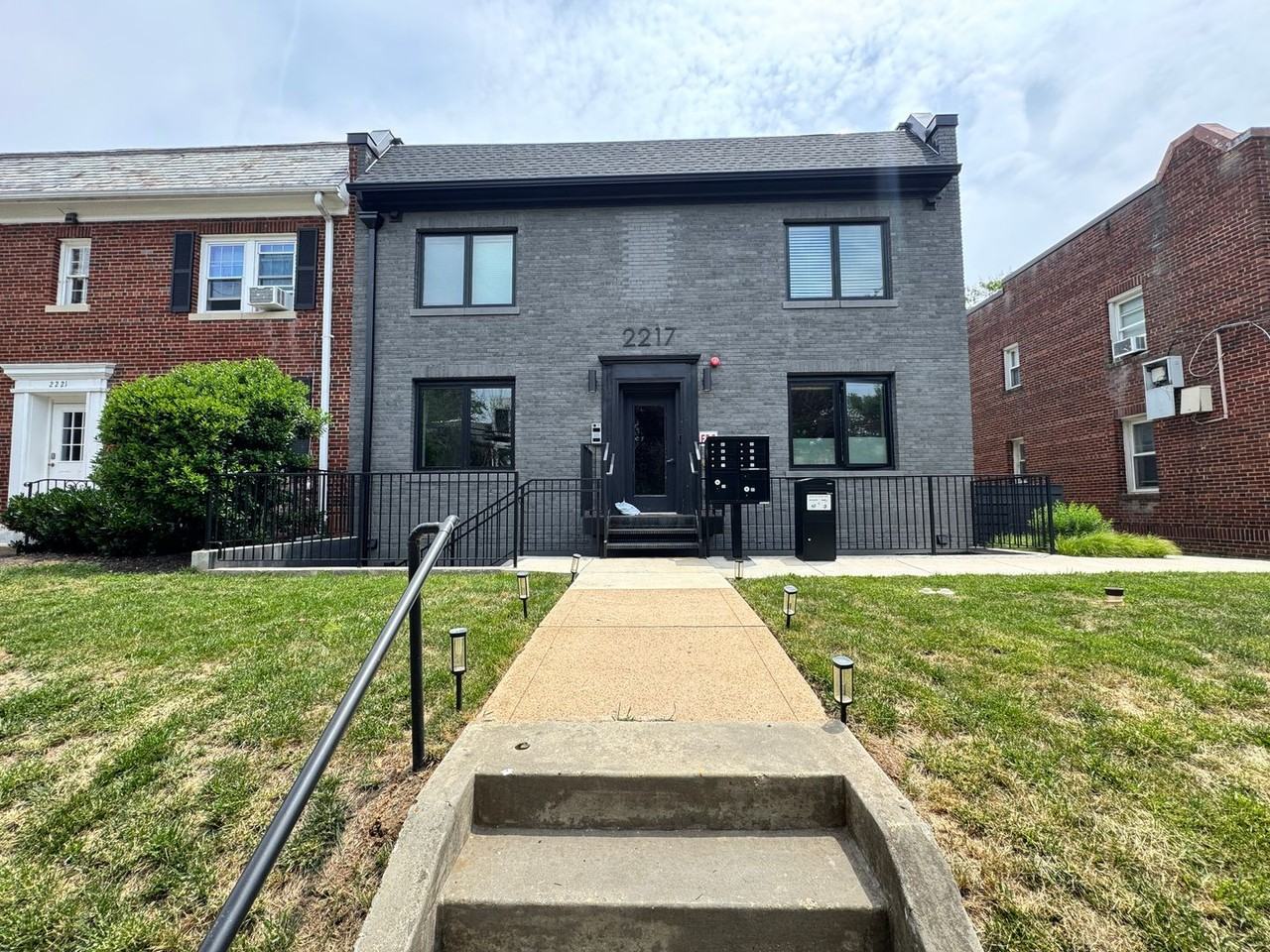 2217 40th Pl Nw