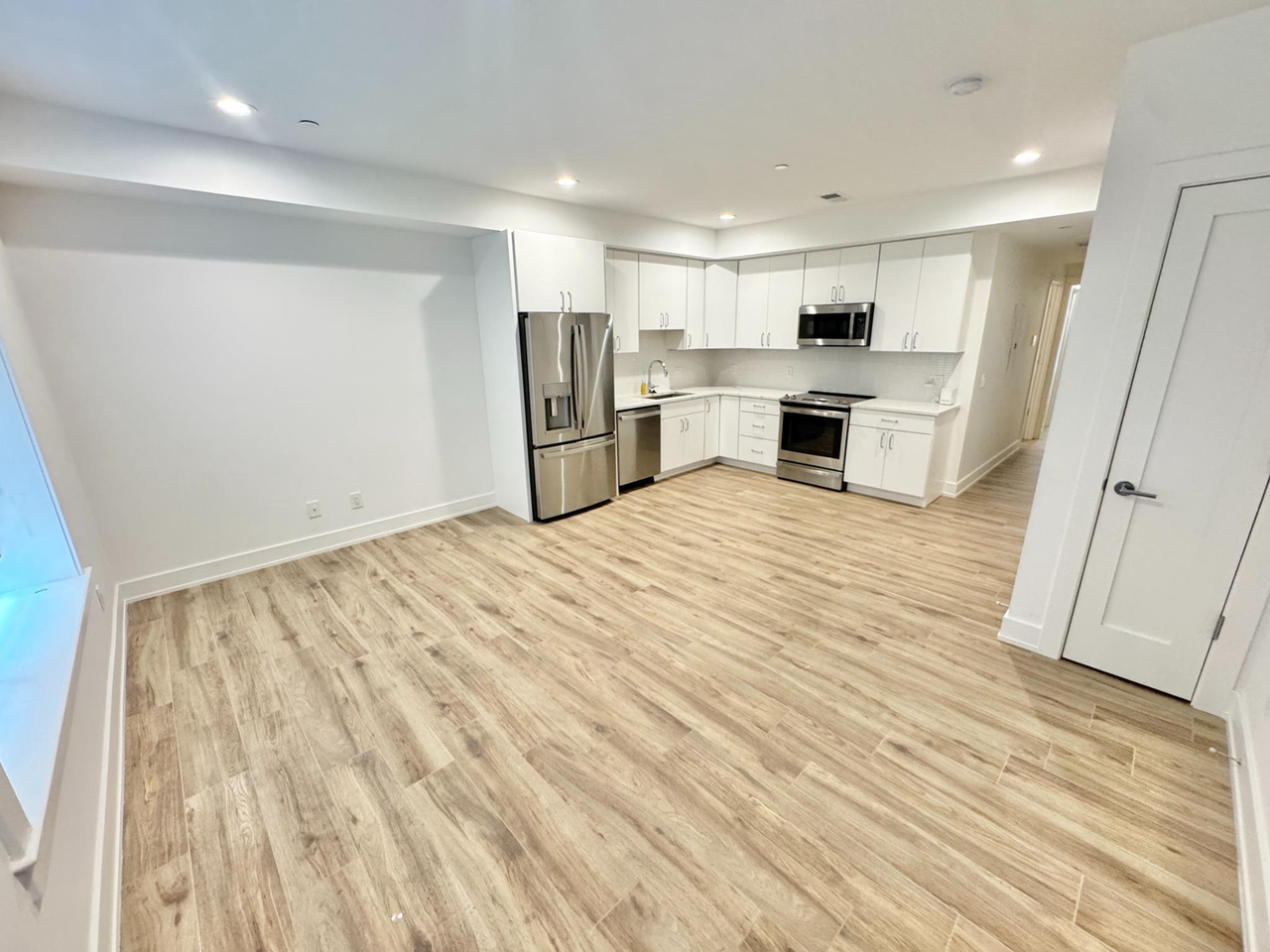 2217 40th Pl Nw - Photo 2 of 16