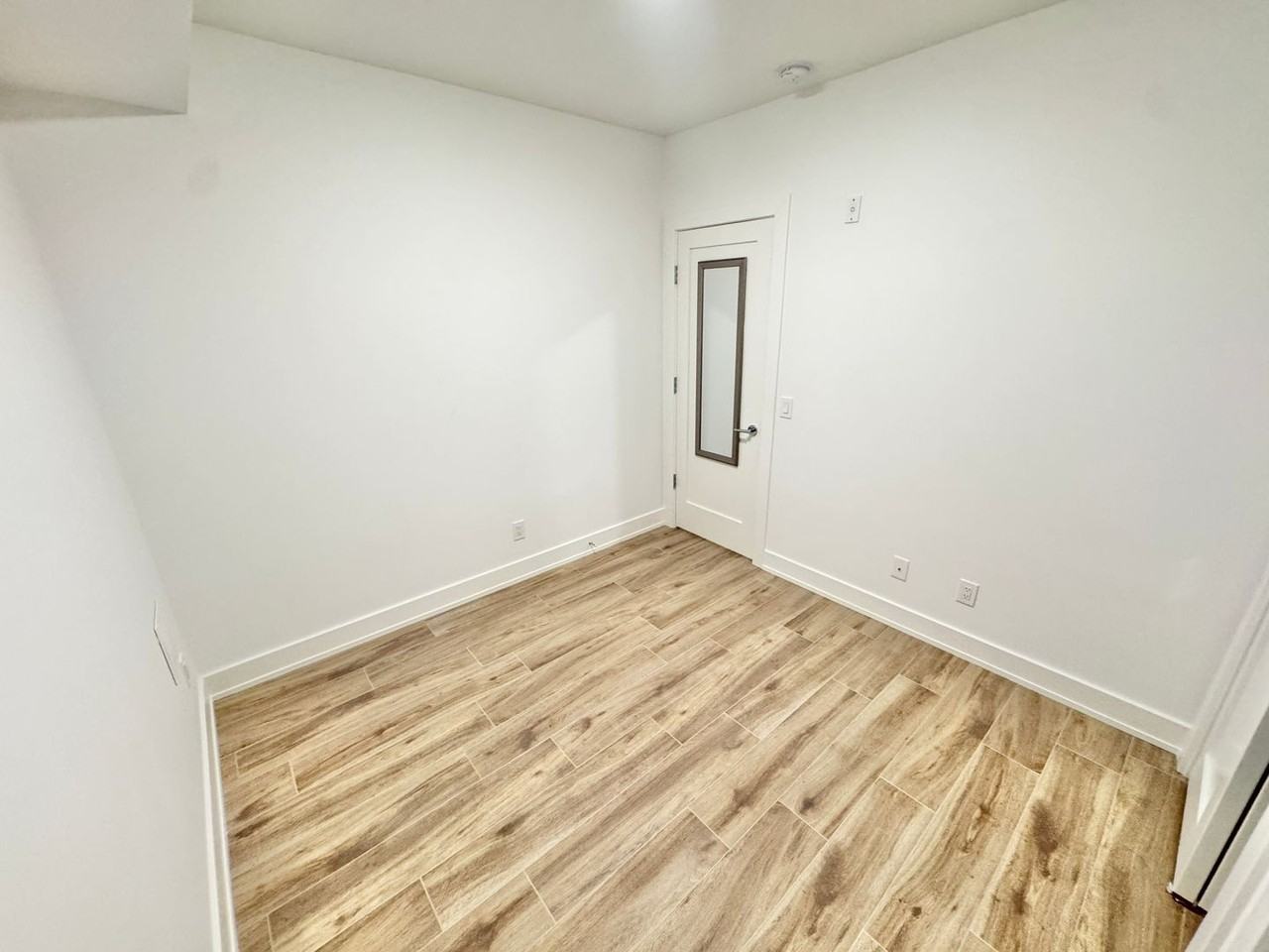 2217 40th Pl Nw - Photo 4 of 16