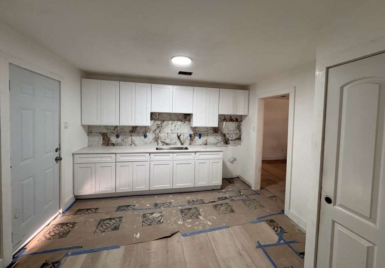 1405 Northview Dr - Photo 4 of 8